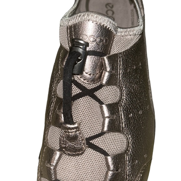 ECCO Bluma Metallic Bronze Toggle Comfort Low Top Sneakers Flats - 38 / 7 - 7.5 - Picture 10 of 16